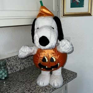 snoopy dog halloween pumpkin standing greeter